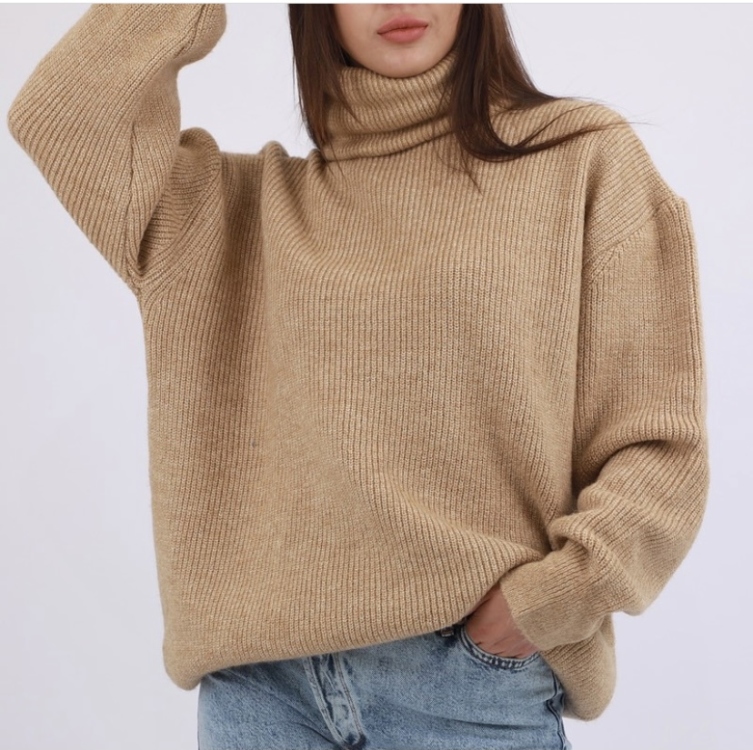 High Neck Knitted Blouse