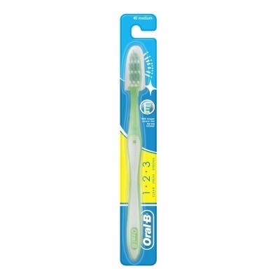 فرشاة اسنان OralB