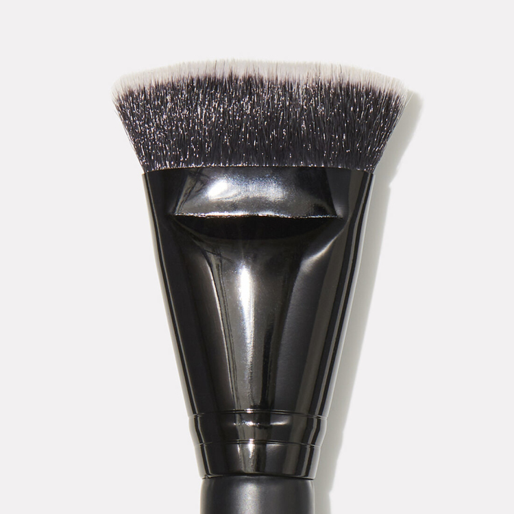ELF, CONTOURING BRUSH ايلف، فرشاة كونتور 
