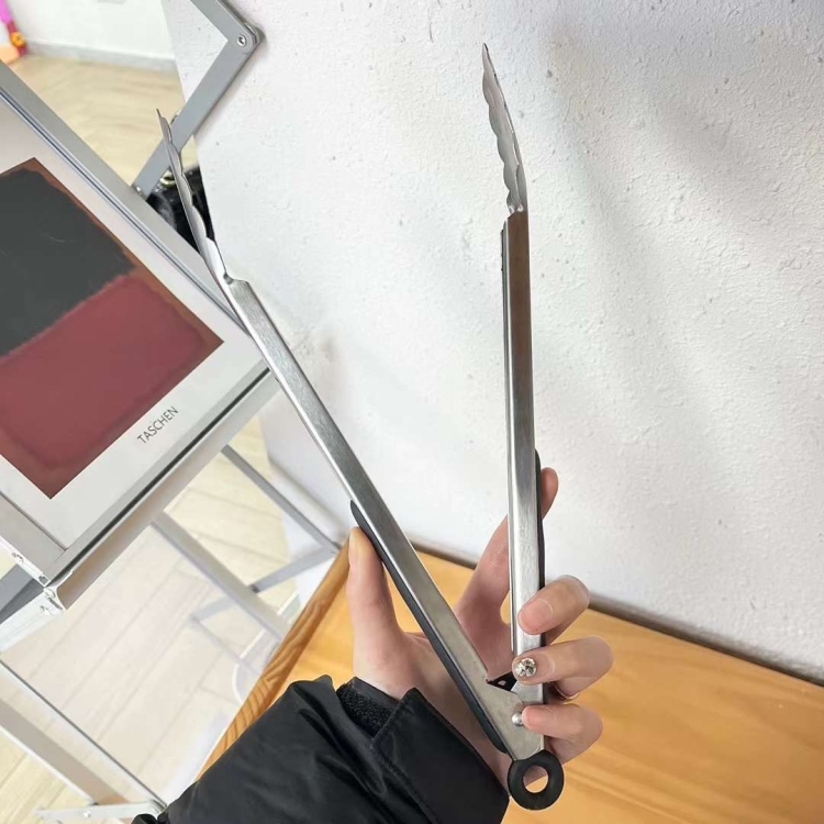ملقط ستيل