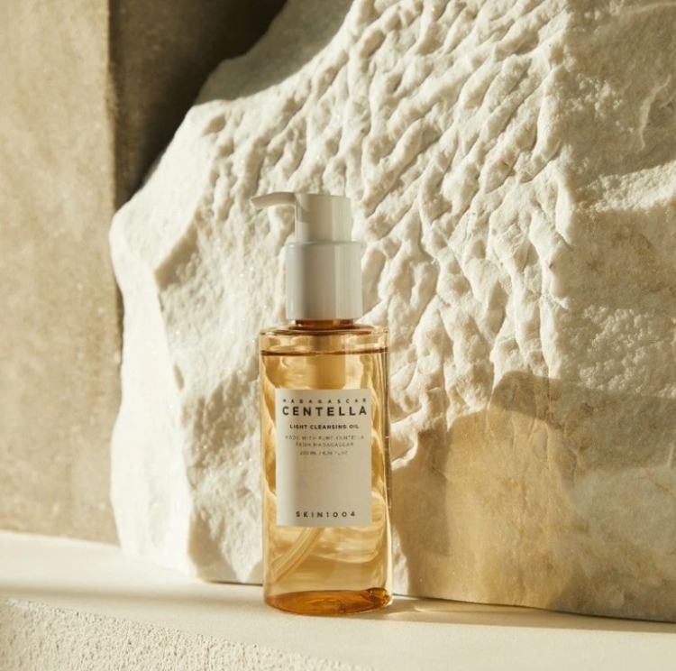 SKIN1004, Madagascar Centella Light Cleansing Oil 