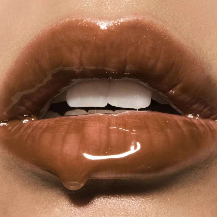 Elf Mint Melt Gloss chocolate chip جلوس لشفاه ممتلئة بلون الشوكلا