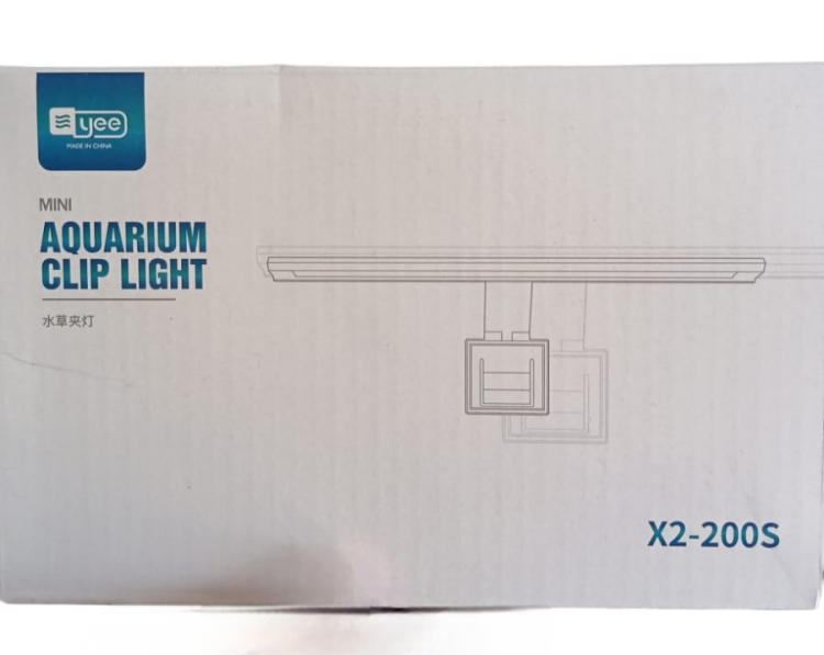 مصباح LED كامل الطيف لحوض السمك