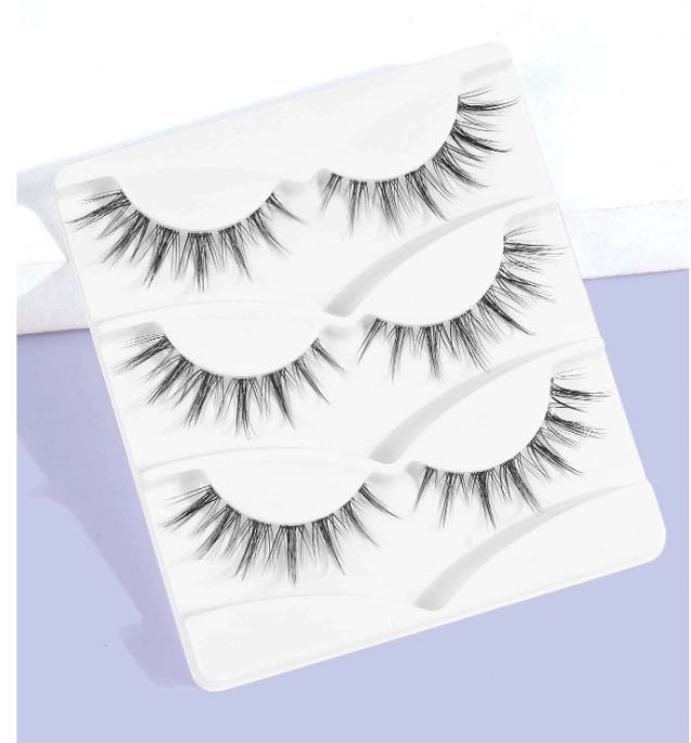 3 pairs of false eyelashes رموش صناعية 3 أزواج