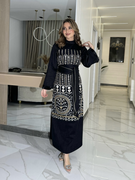 Jalabiya Dress With Fur Collar (دهبي وابيض)جلابية الكشخه 