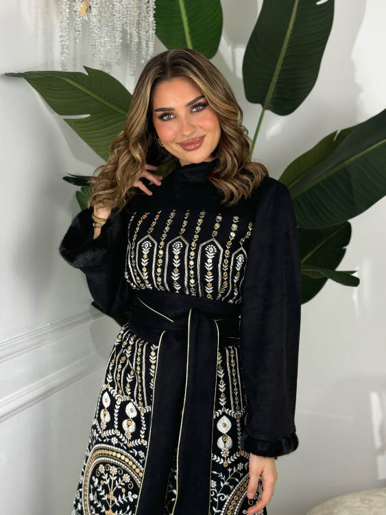 Jalabiya Dress With Fur Collar (دهبي وابيض)جلابية الكشخه 