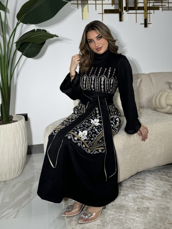 Jalabiya Dress With Fur Collar (دهبي وابيض)جلابية الكشخه 