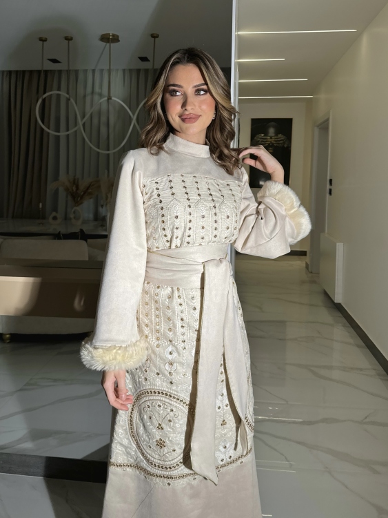 Jalabiya Dress With Fur Collar (دهبي)جلابية الكشخه