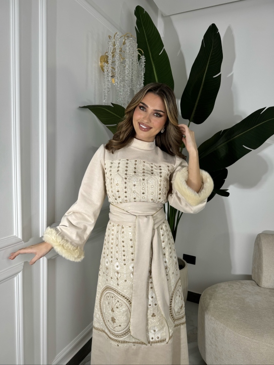 Jalabiya Dress With Fur Collar (دهبي)جلابية الكشخه