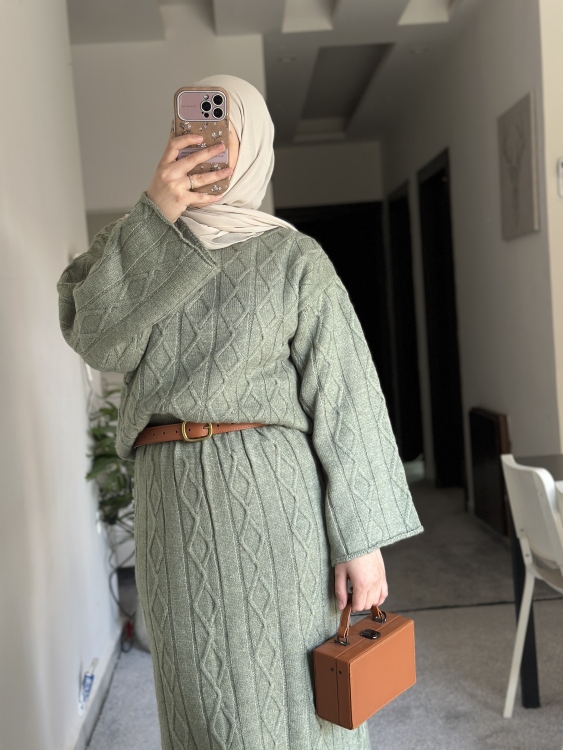 طقم صوف ناعم ( أخضر )