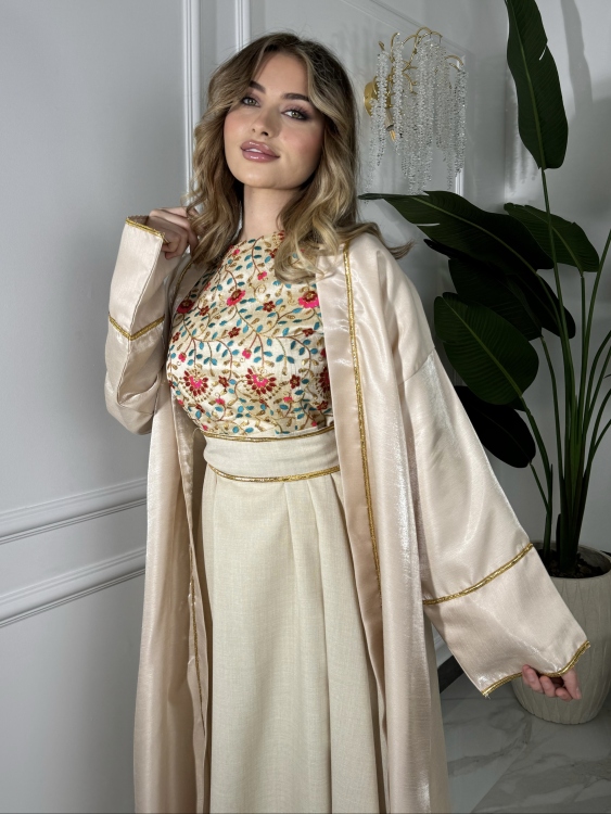 Geo Print Collar Print Two Piece Jalabiya الاميرة نقشة دهبي