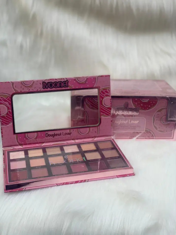 باليت أي شدو  ivoona doughnut lover eyeshadow 