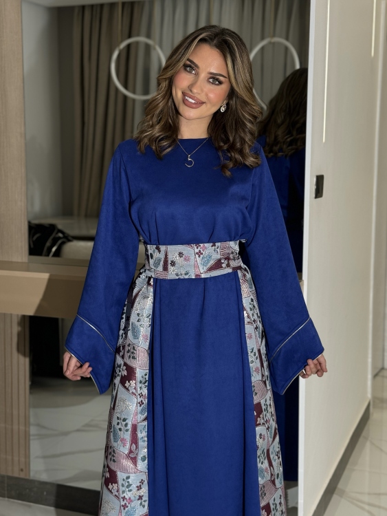 جلابية ياسمينا  Navy Jalabiya With Floral Belt 