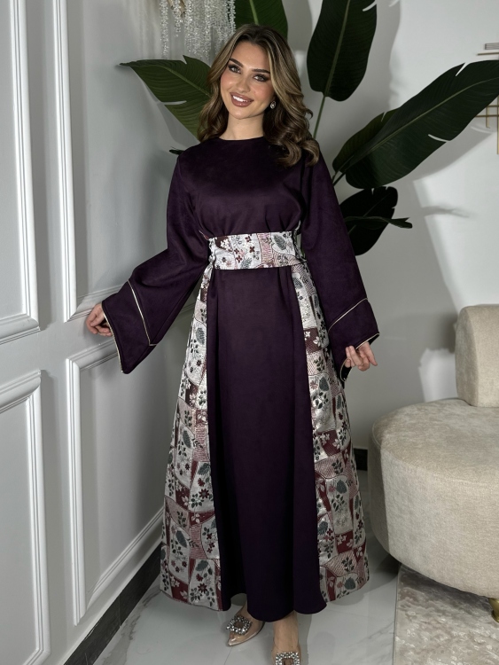 جلابية ياسمينا   Burgundy Jalabiya With Floral Belt 