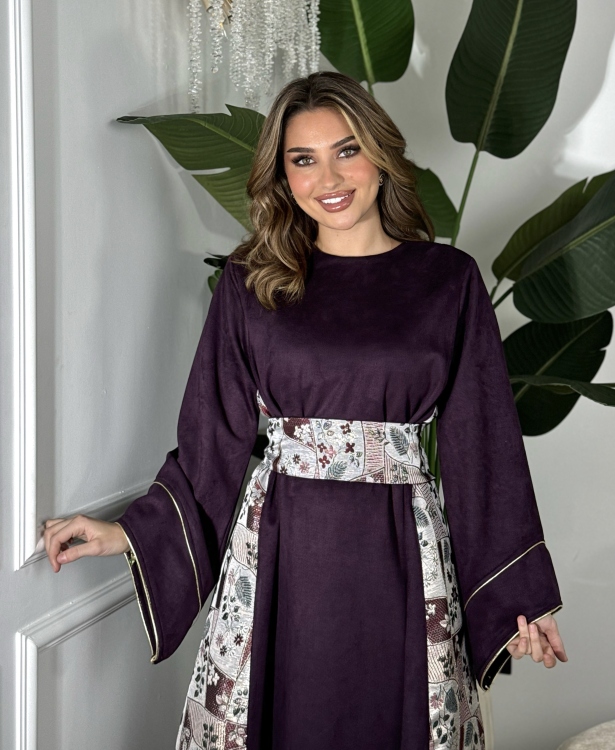 جلابية ياسمينا   Burgundy Jalabiya With Floral Belt 