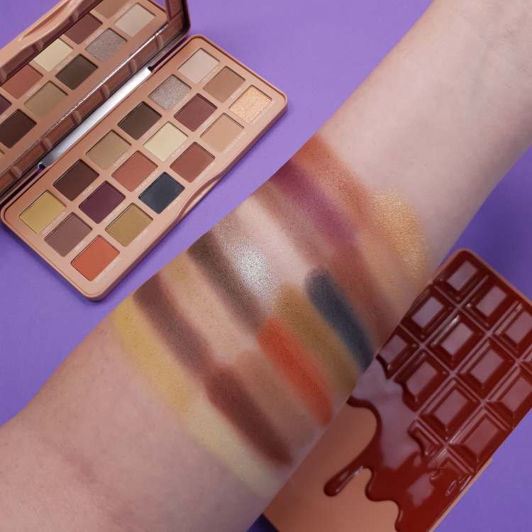 Makeup Revolution, I Heart Revolution Eyeshadow Palette Pecan Praline رفليوشن، باليت اي شدو الشوكولاتة