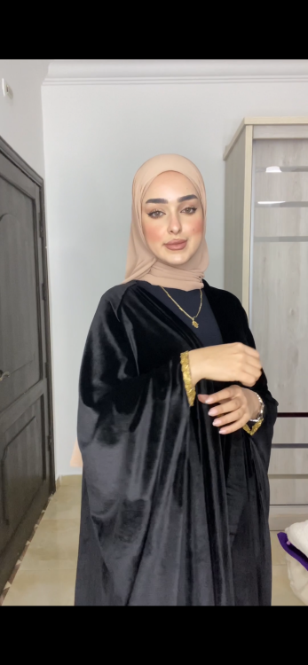 عباية المخمل 
