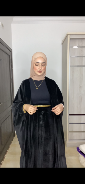 عباية المخمل 