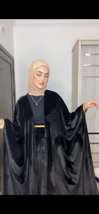 عباية المخمل 