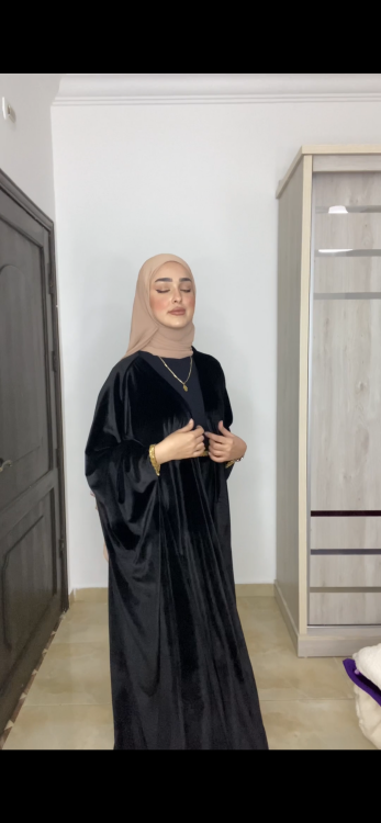 عباية المخمل 
