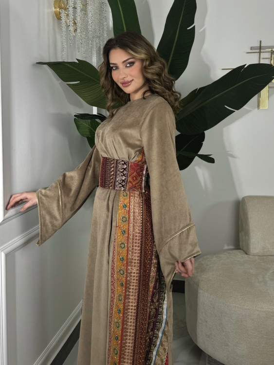 جلابية ياسمينا   Jalabiya With Floral Belt 