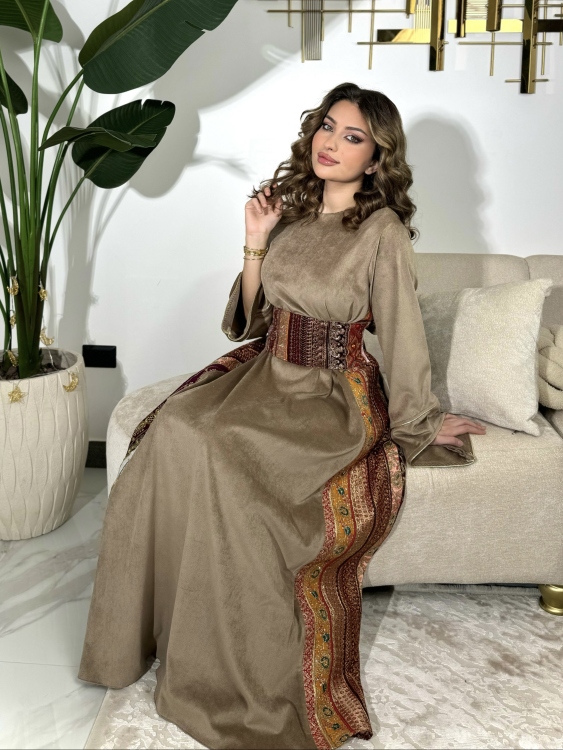 جلابية ياسمينا   Jalabiya With Floral Belt 