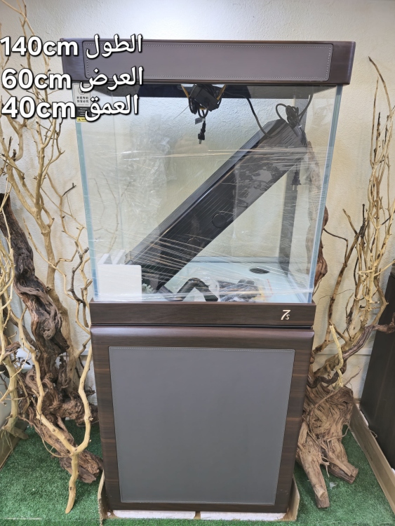 حوض سمك ذكي بمواصفات عالية الجودة 