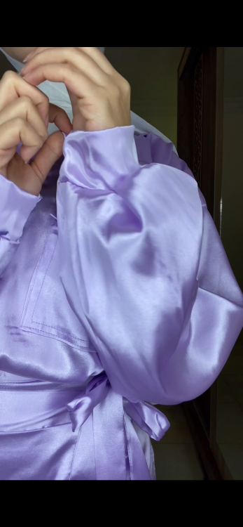 طقم " الساتان " باللون النهدي 