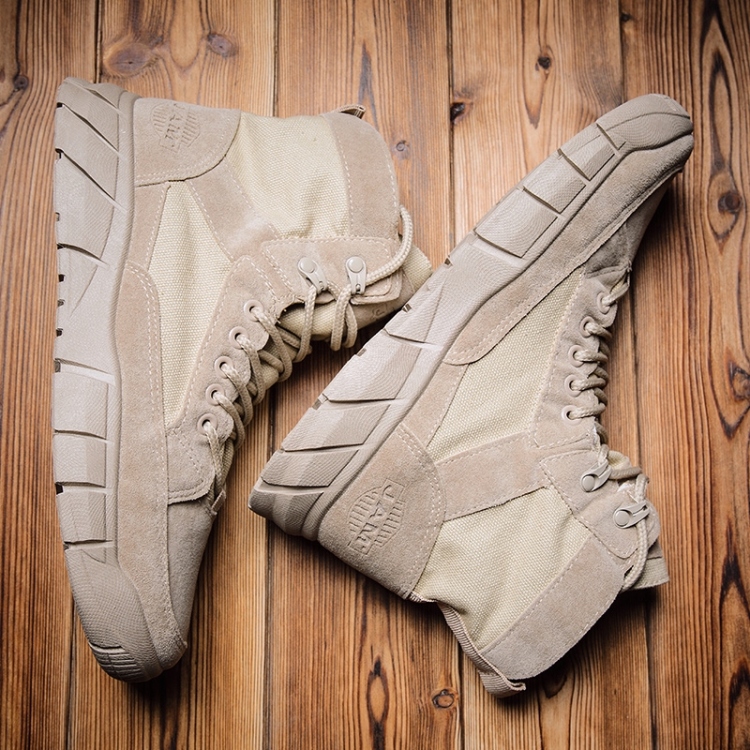 Tactical boots 