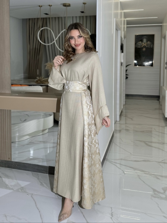جلابية ياسمينا   Jalabiya With Floral Belt 