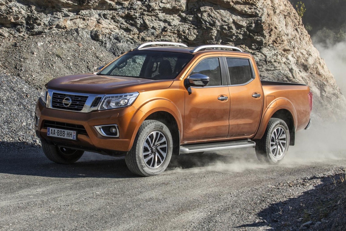 تظليل كريتف نيسان  NAVARA CREWCAB موديل  2016-2020