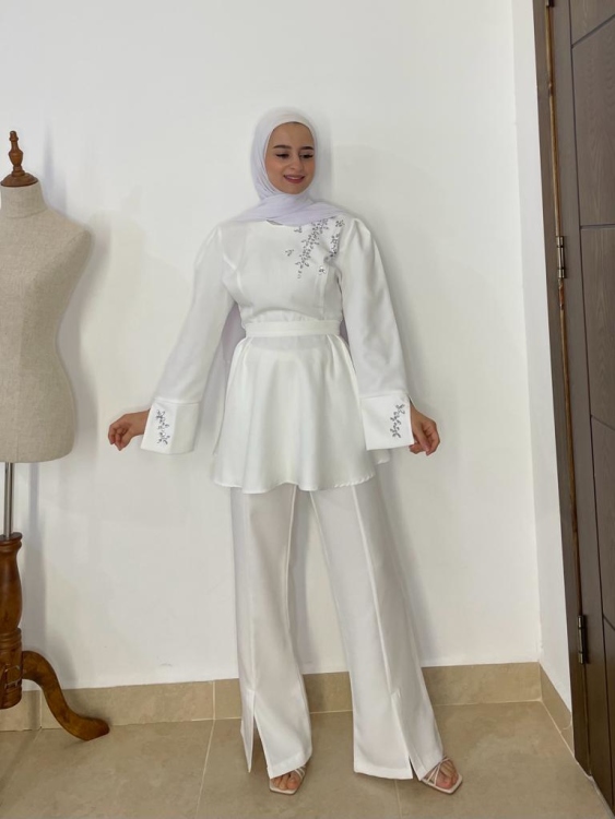 طقم لما ابيض