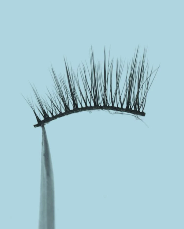 10 pairs of Cat eyes False Eyelashes رموش صناعية طرفية 10 أزواج