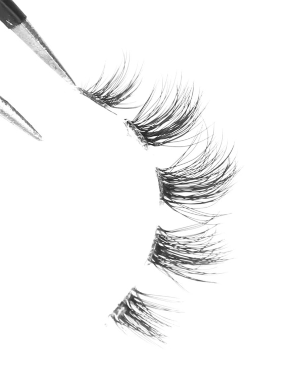 7 pairs of False Eyelashes رموش صناعية  7 أزواج