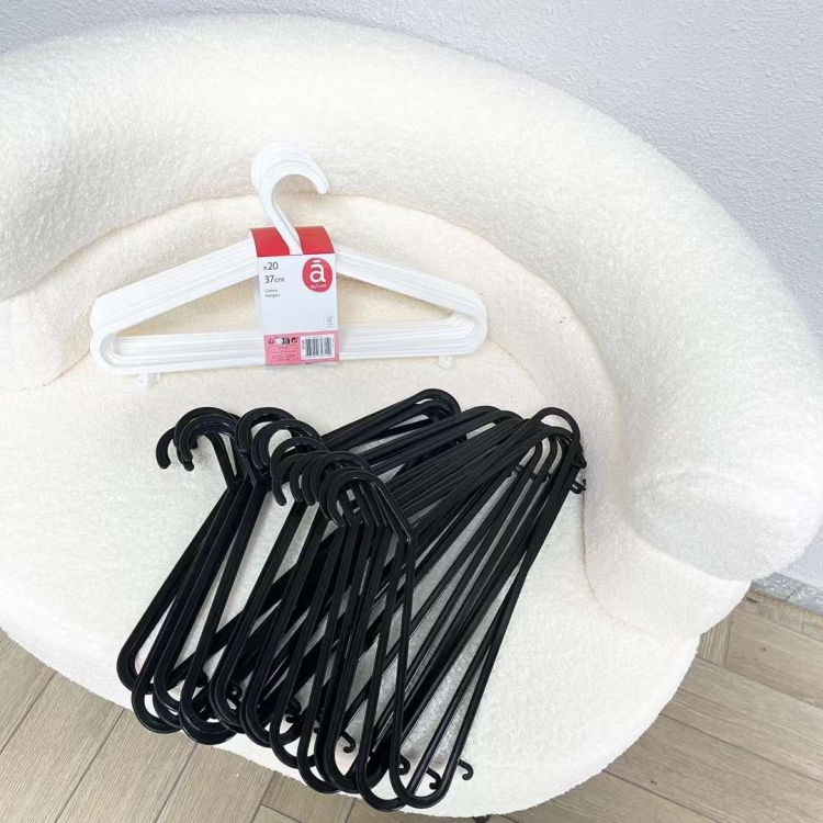 علاقة ملابس 