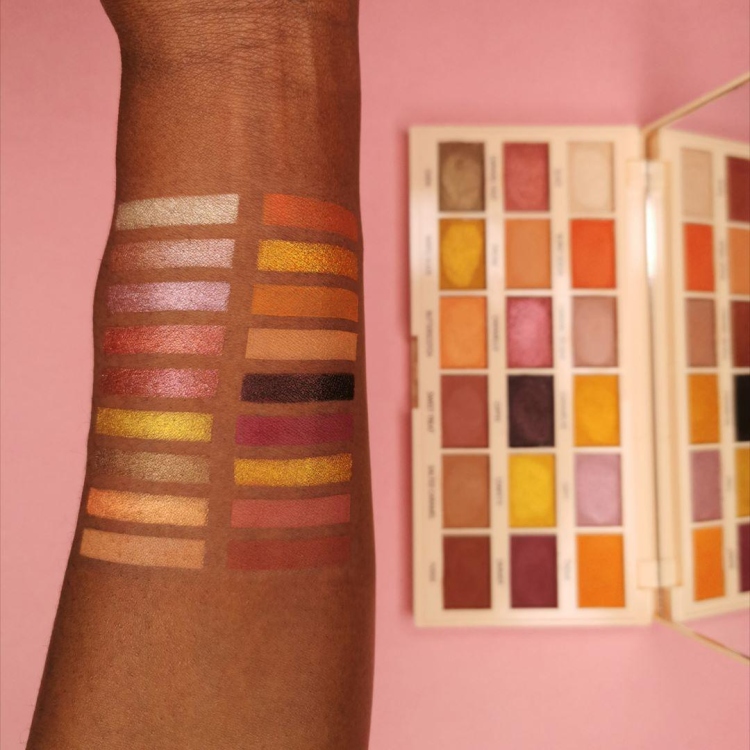 I Heart Revolution Caramel Nudes Chocolate Eye Shadow Palette رفليوشن، ايشدو