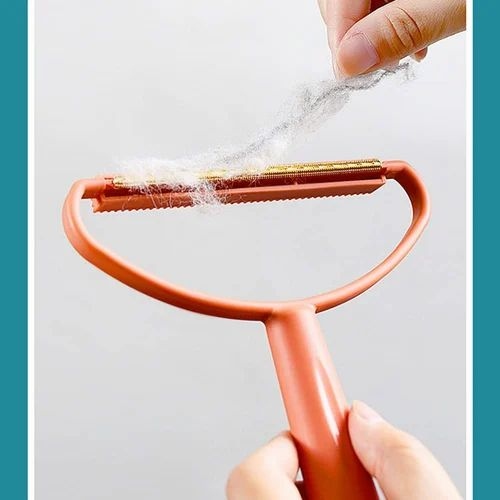 أداة إزالة شعر القطط عن الاثاث