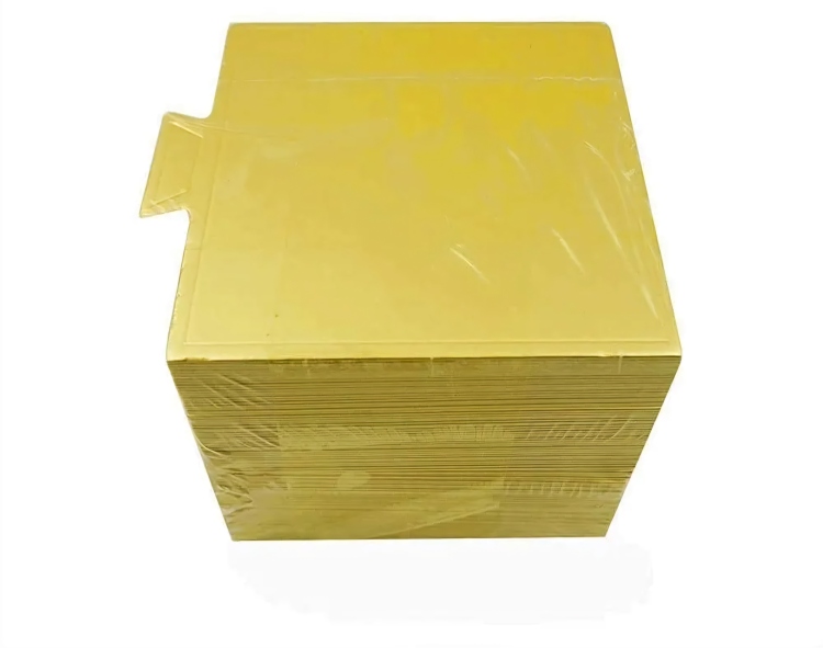 قواعد مني ذهبي مربع 7×7سم عدد 100