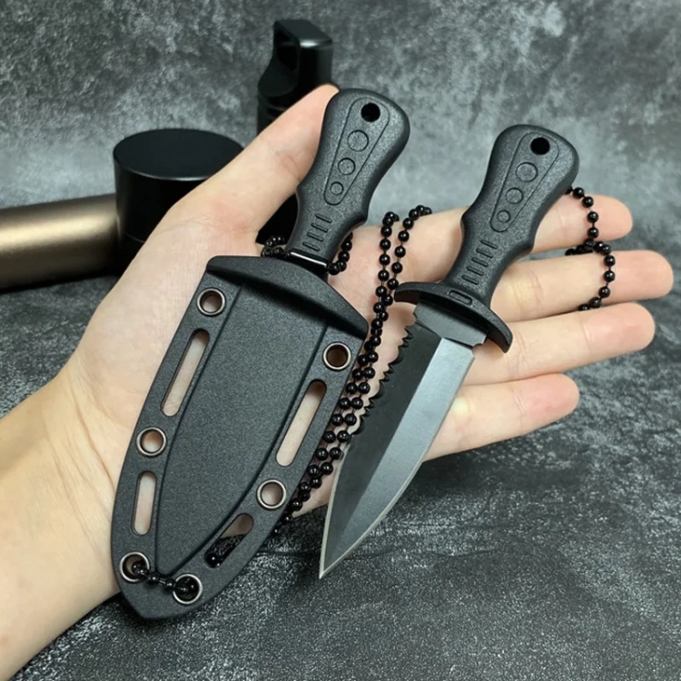 Neck knife 