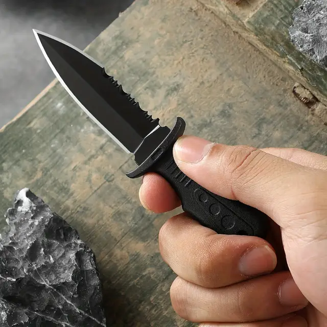 Neck knife 