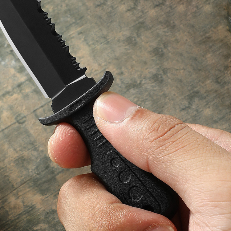 Neck knife 
