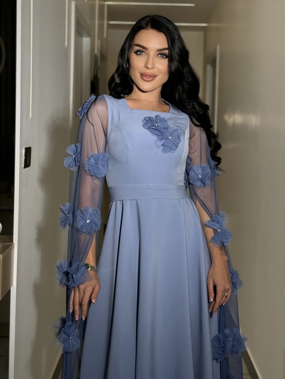 Long Sleeve  Dress With 3D Flower Decoration فستان الورد