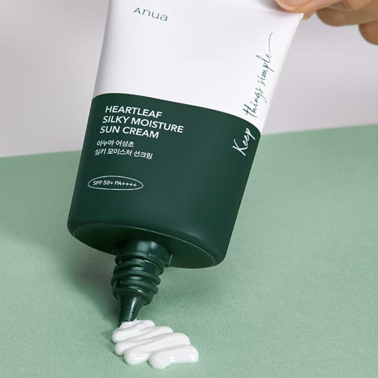 Anua Heartleaf Silky Moisture Sun Cream واقي شمس المرطب بخلاصة نبتة اوراق القلب