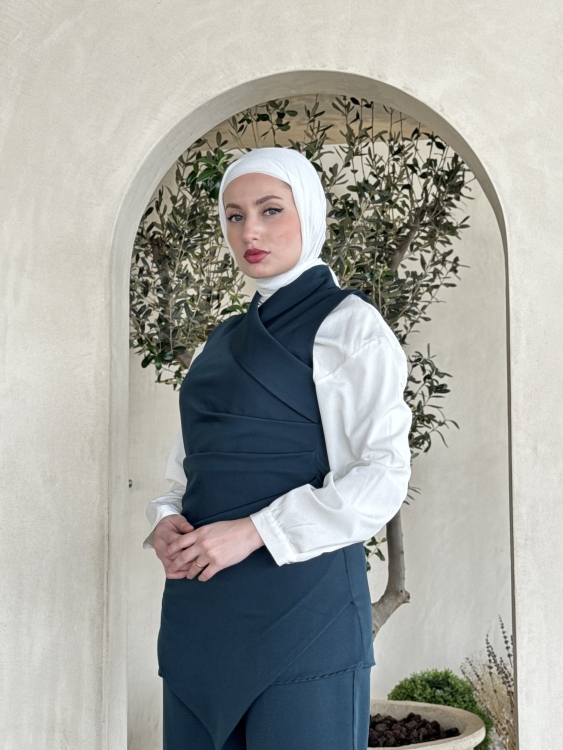 طقم " الماليكان " باللون الزيتي 