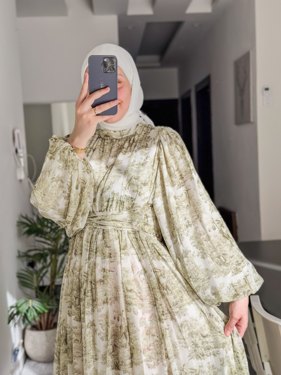 فستان الورد ( تشكيلة العيد )