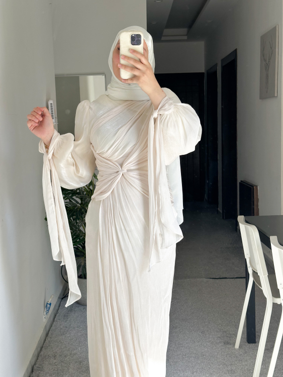 فستان حرير