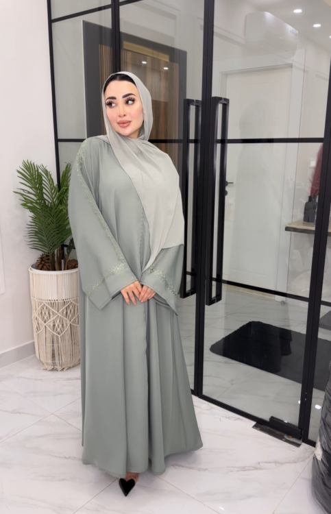 عباية تطريز ناعم