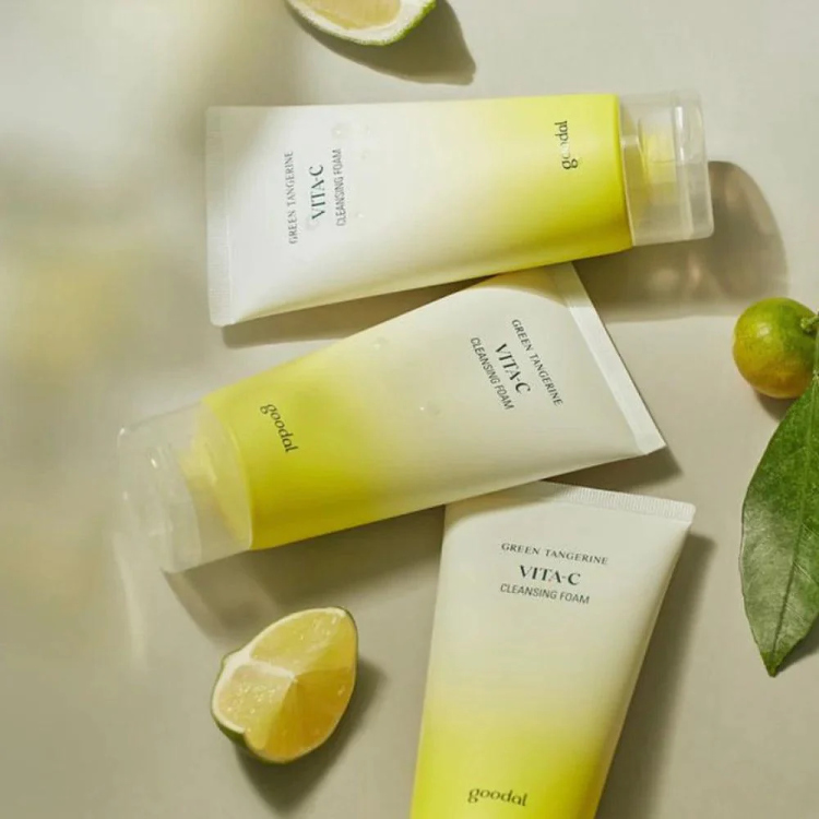 Goodal Green Tangerine Vitc Cleansing Foam غسول فيتامين سي اليوسفي الرغوي