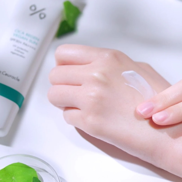 Dr Ceuracle - Cica Regen Vegan Sun SPF50+ PA++++ 