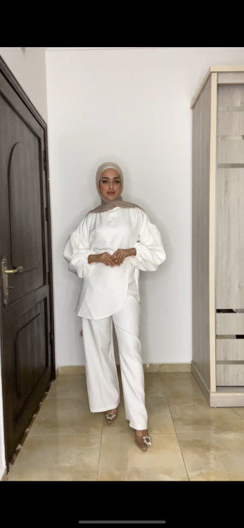 جمبسوت " لميس" باللون االابيض